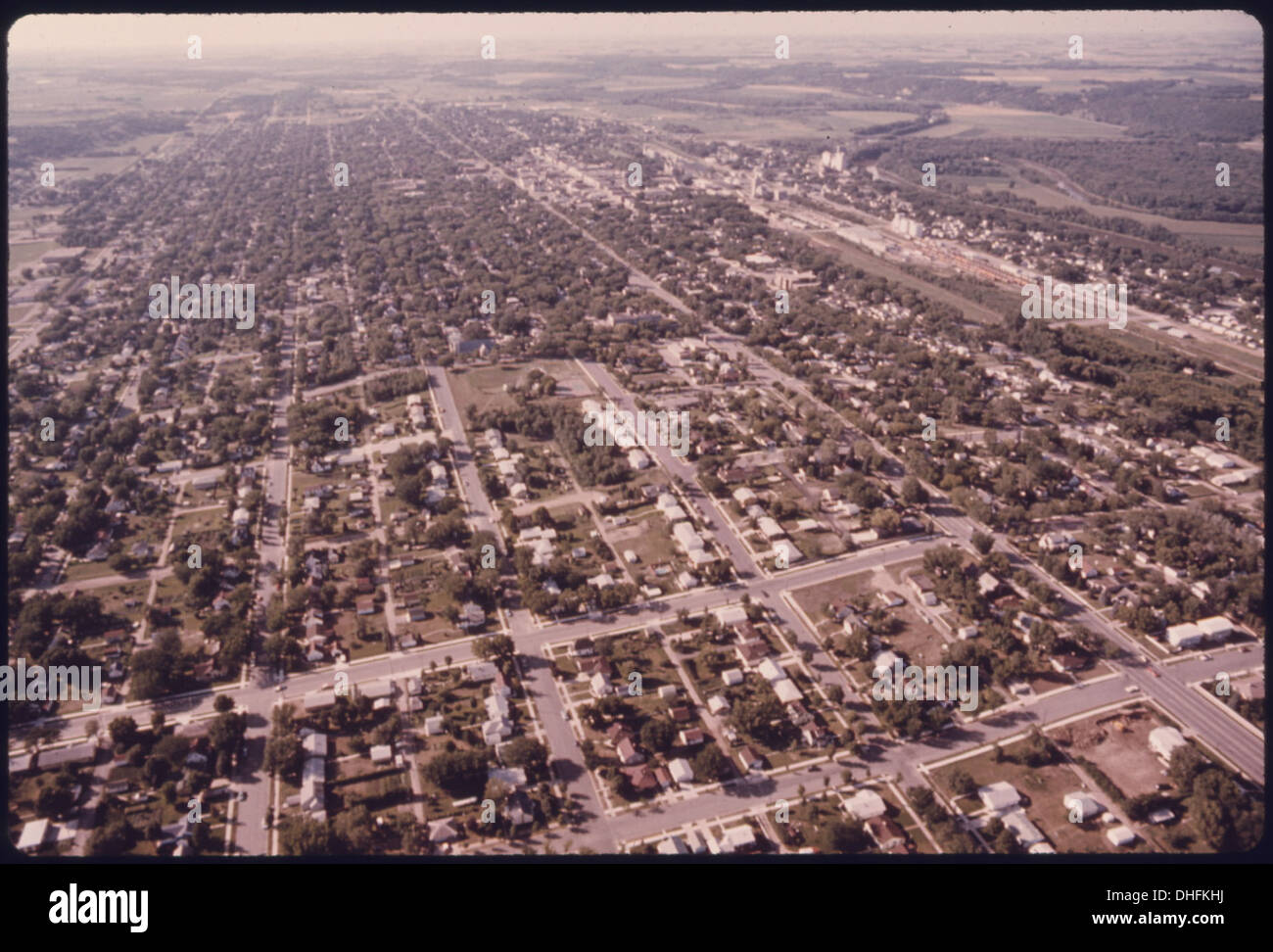 Una vista aerea di New Ulm, Minnesota, fondata da immigrati tedeschi attraverso una società fondiaria. Le radici storiche della città sono visibili nella sua struttura e nei suoi dintorni. Foto Stock