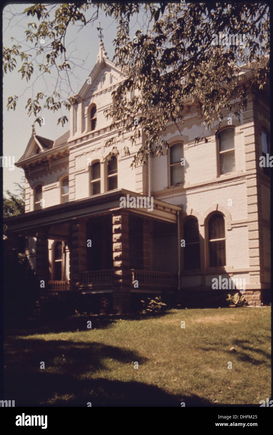 New Ulm, Minnesota, fondata nel 1854 da immigrati tedeschi, offre alloggi unifamiliari con un forte legame con la sua storia degli immigrati, mostrando la crescita e lo sviluppo della comunità. Foto Stock