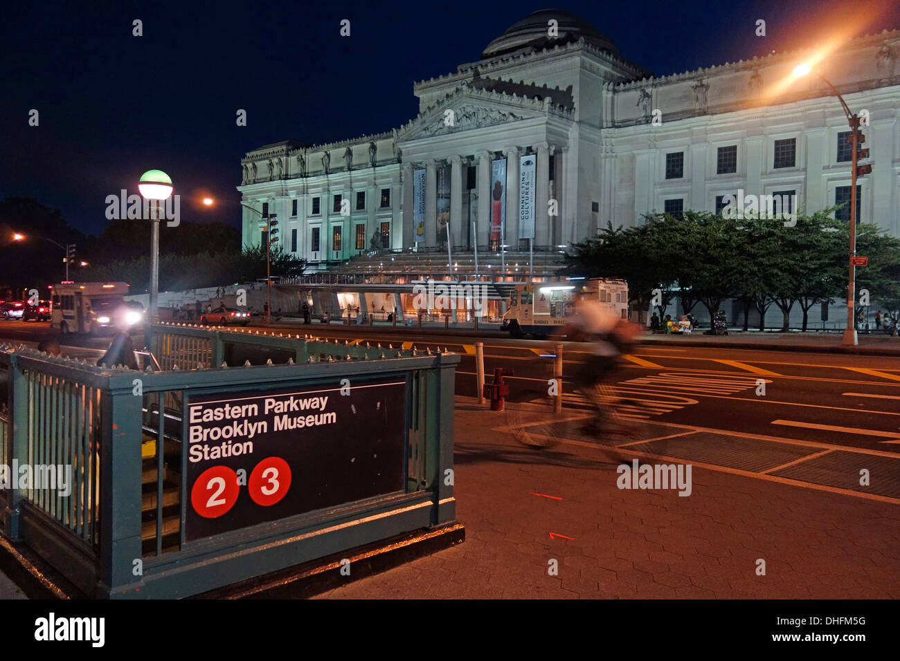 Esterno il Brooklyn Museum of Art di New York City Foto Stock