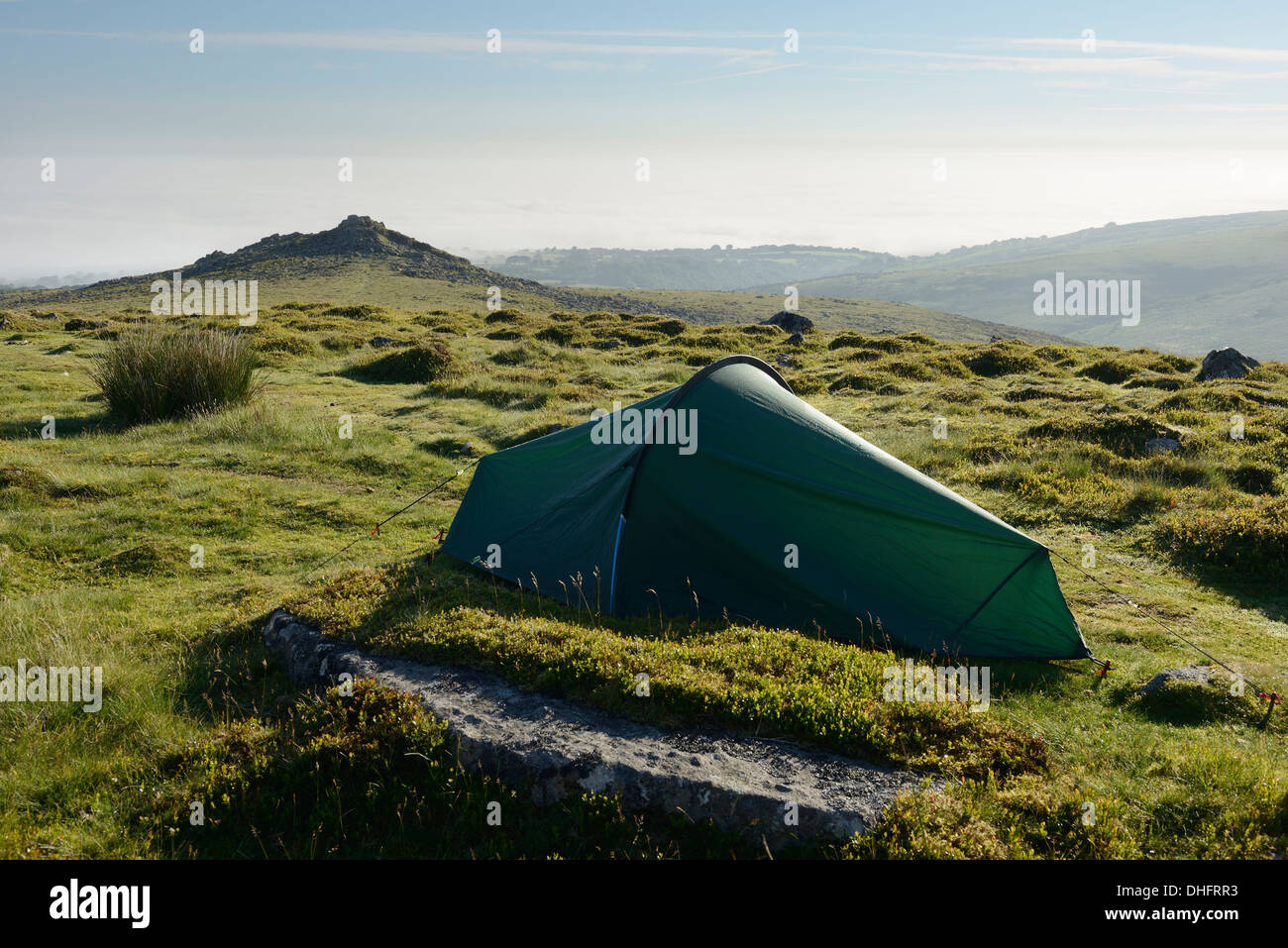 Una tenda si accamparono a Belstone comune, Dartmoor. Foto Stock