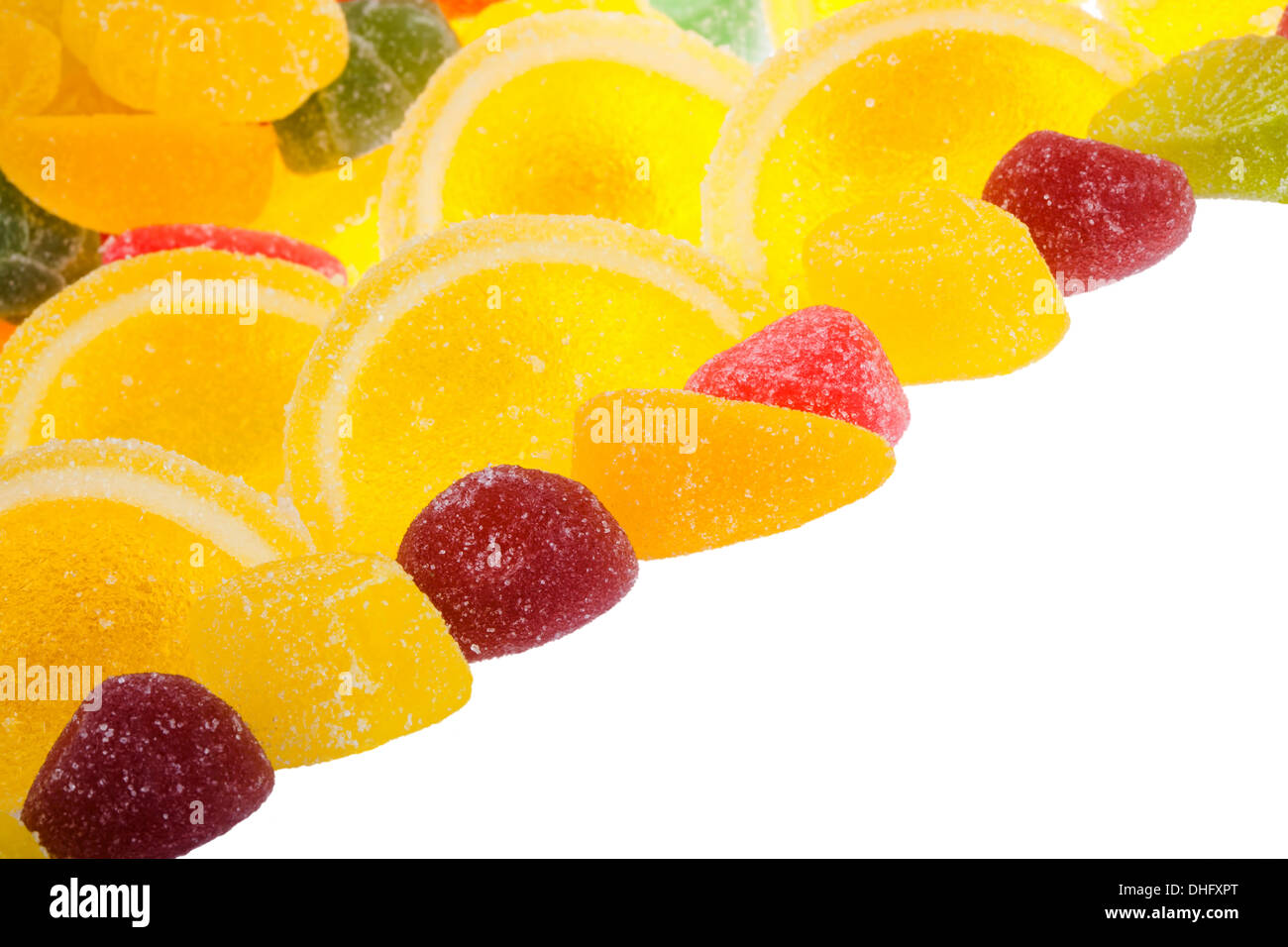 Deliziosa marmellata colorato su sfondo bianco Foto Stock