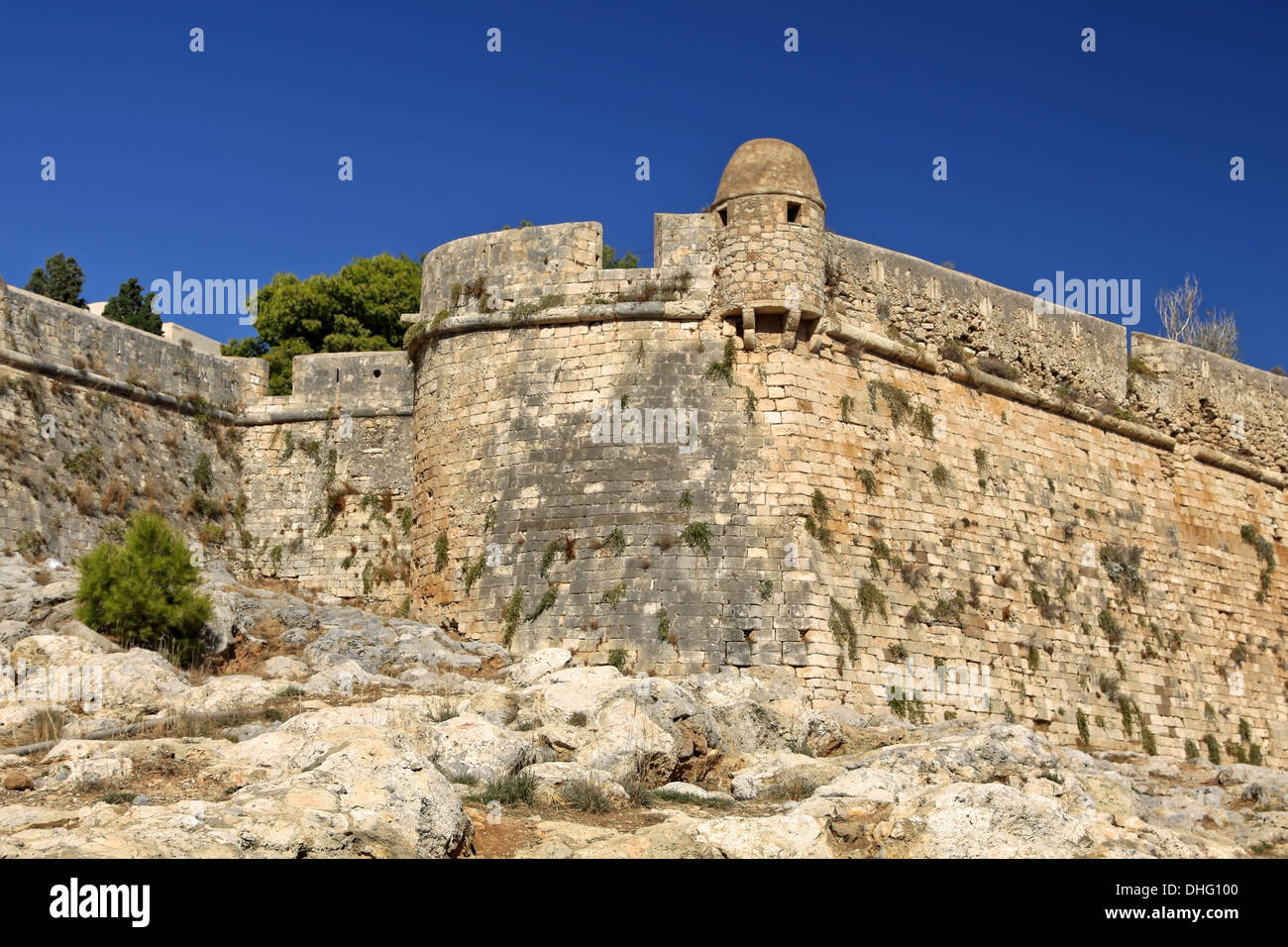 Una vista delle antiche fortificazioni veneziane, Palekastro, Regione di Rethimno, sull'isola di Creta, Grecia. Foto Stock