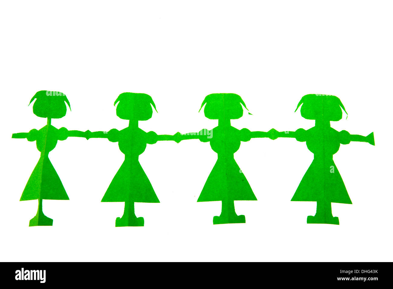 Fila di femmina verde bambole di carta isolate su sfondo bianco Foto stock  - Alamy