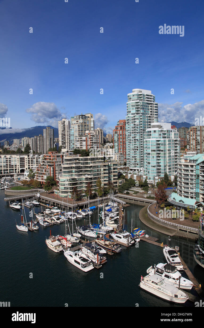 Canada Vancouver, skyline, False Creek, marina, barche Foto Stock