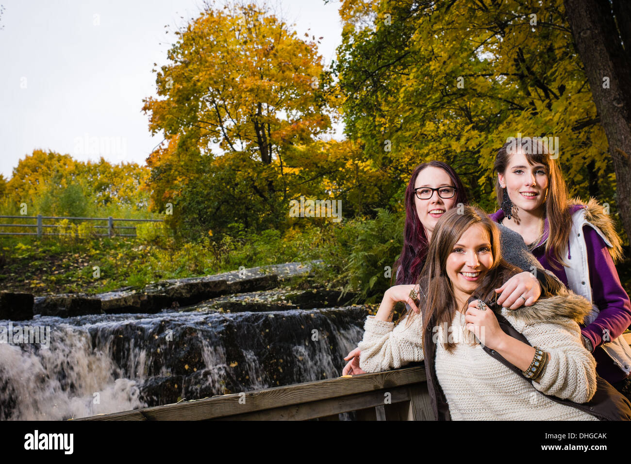 Le tre sorelle insieme, autunno, flusso sullo sfondo Foto Stock