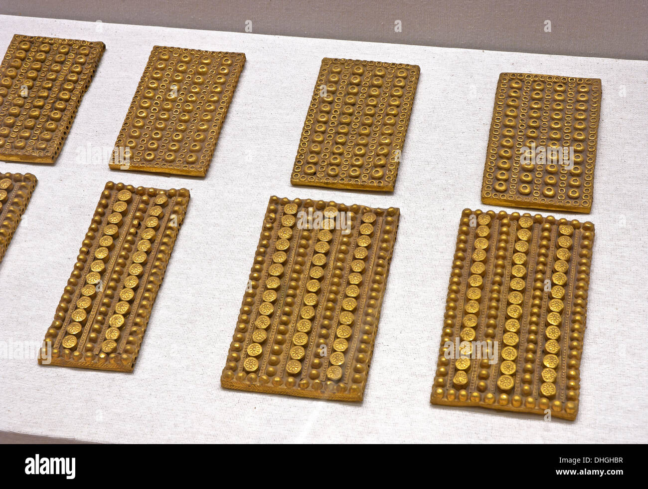 Il tesoro Carambolo, ottavo secolo BC, museo archeologico, Siviglia, regione dell'Andalusia, Spagna, Europa Foto Stock