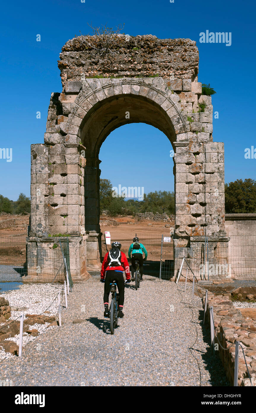 Le rovine romane di caparra, Arco Cuadrifronte, Guijo de Granadilla, Caceres-provincia, regione Estremadura, Spagna, Europa Foto Stock