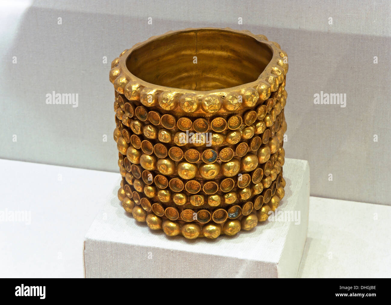 Il tesoro Carambolo, ottavo secolo BC, bracciale, museo archeologico, Siviglia, regione dell'Andalusia, Spagna, Europa Foto Stock