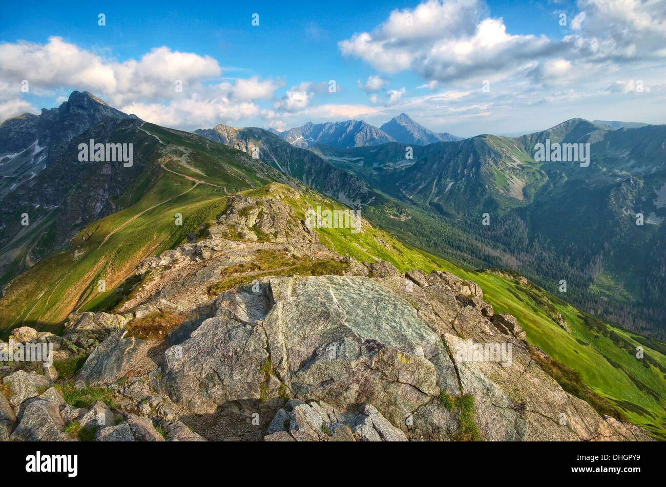 Vista dalla Kasprowy Wierch in Alti Tatra, Polonia Foto Stock