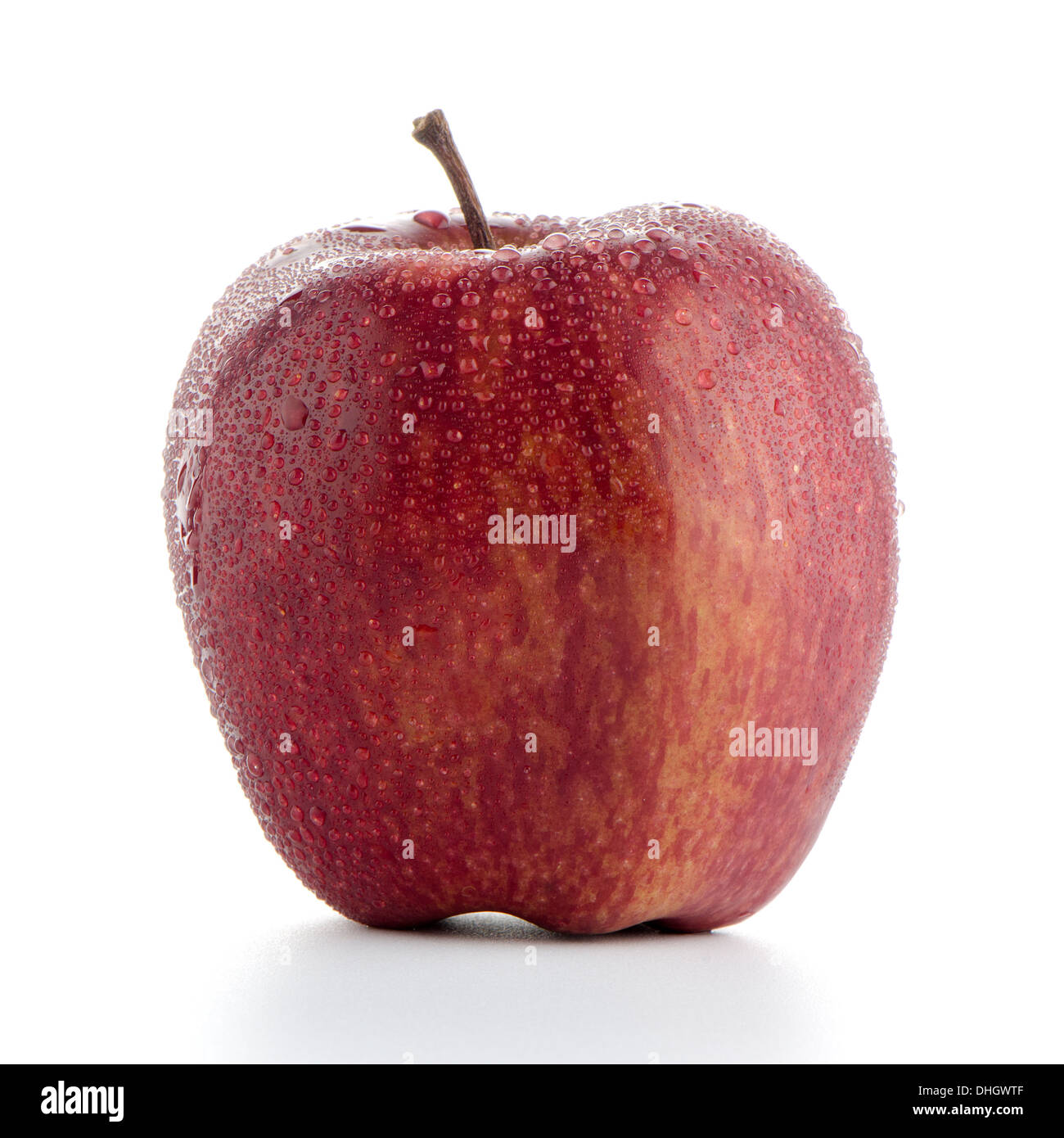 Apple rosso isolato su sfondo bianco. Foto Stock