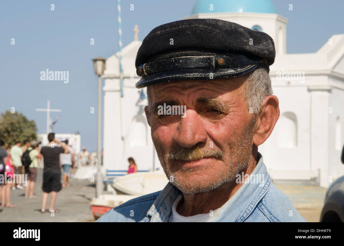 Greece traditional hat immagini e fotografie stock ad alta risoluzione -  Alamy