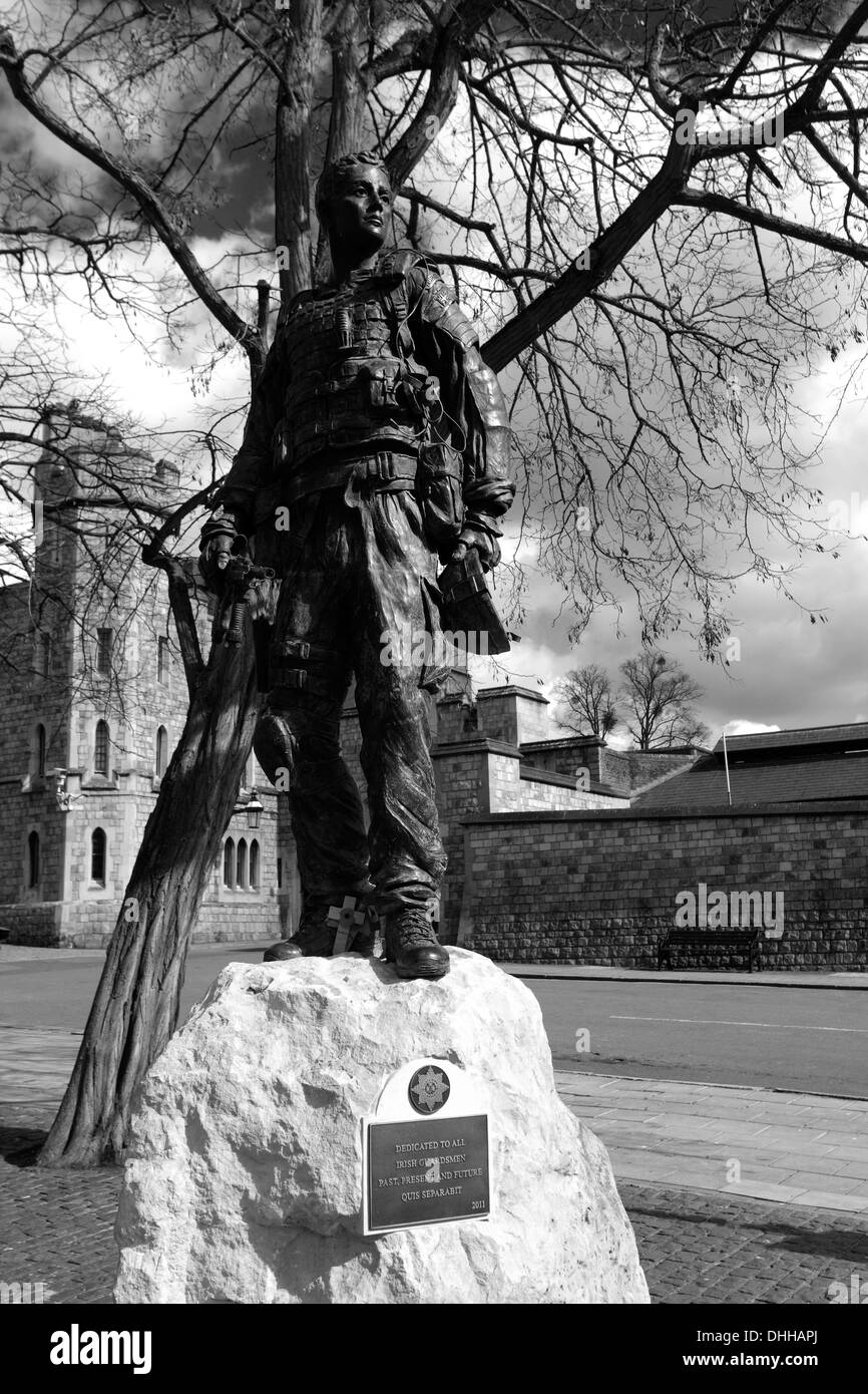 Memoriale di bronzo per le protezioni irlandese, città di Windsor, Royal Berkshire County, England, Regno Unito Foto Stock