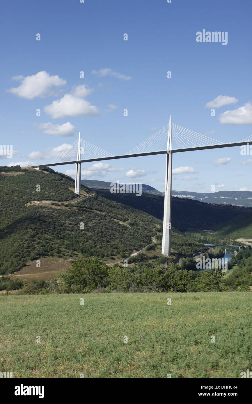 Il viadotto di Millau, A75, Aveyron, Midi-Pirenei, Francia. Foto Stock