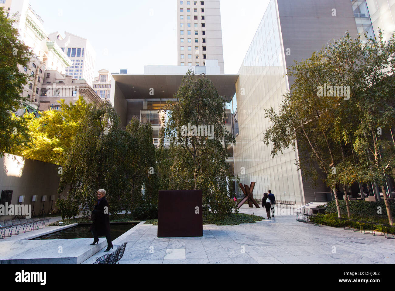 Giardino di sculture, MoMa Museo di Arte Moderna di Manhattan, New York City, Stati Uniti d'America. Foto Stock