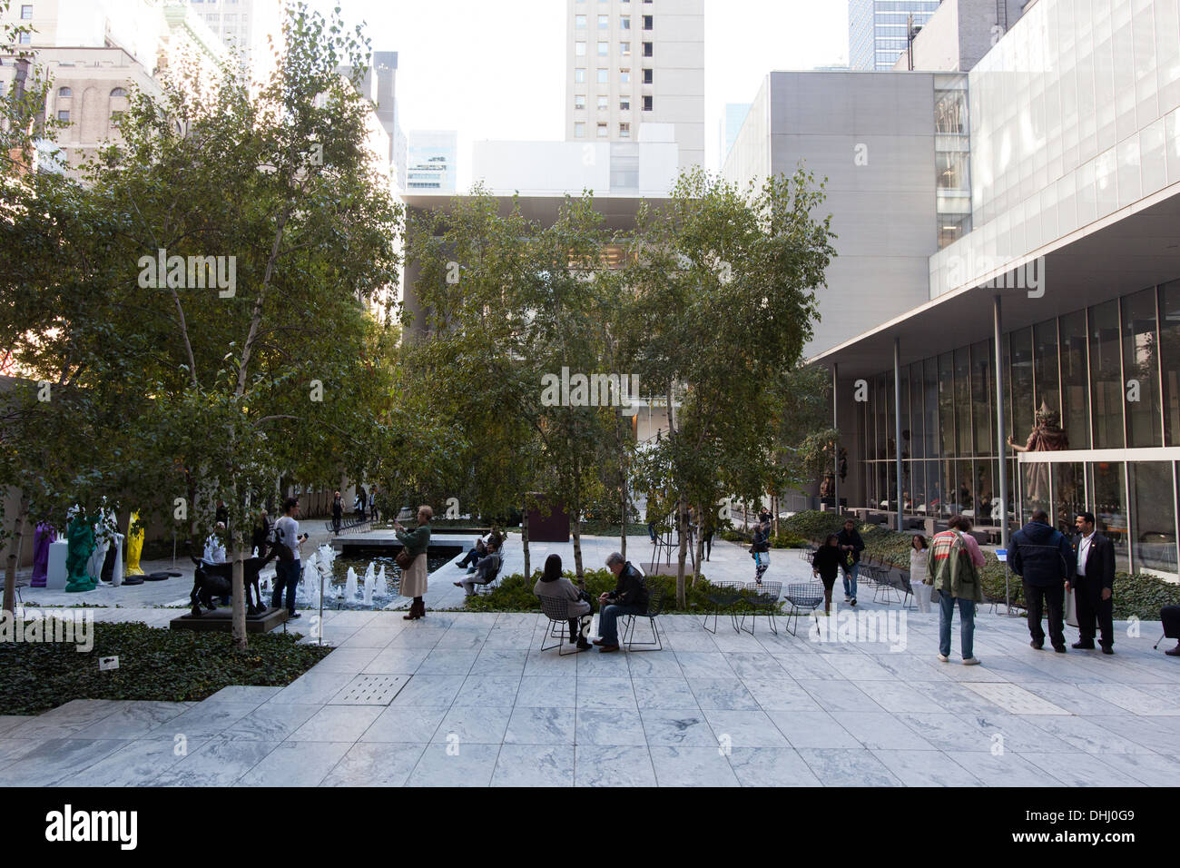 Giardino di sculture, MoMa Museo di Arte Moderna di Manhattan, New York City, Stati Uniti d'America. Foto Stock