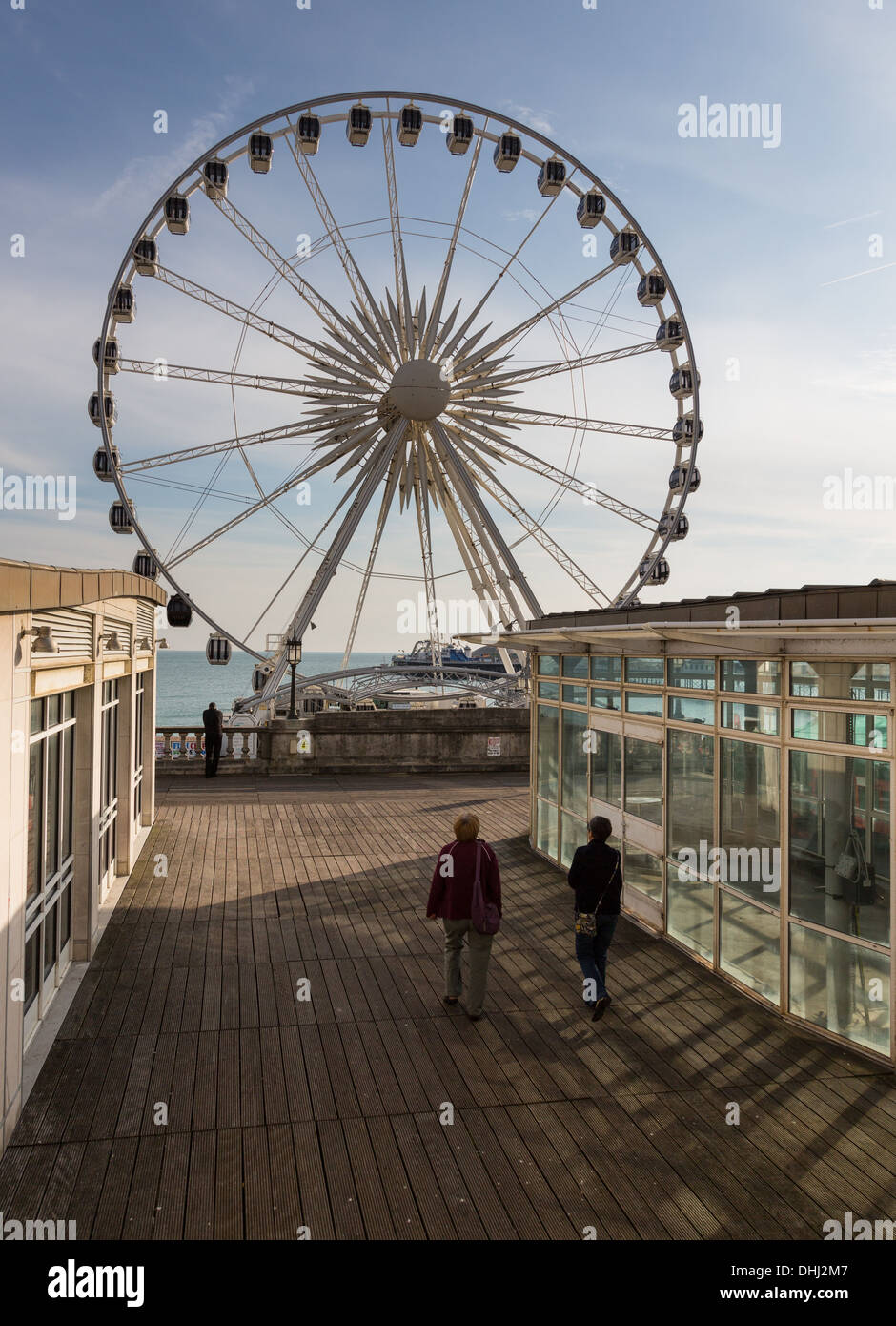 Ruota di Brighton, Brighton Seafront, Sussex, nel Regno Unito nel tardo pomeriggio di luce Foto Stock