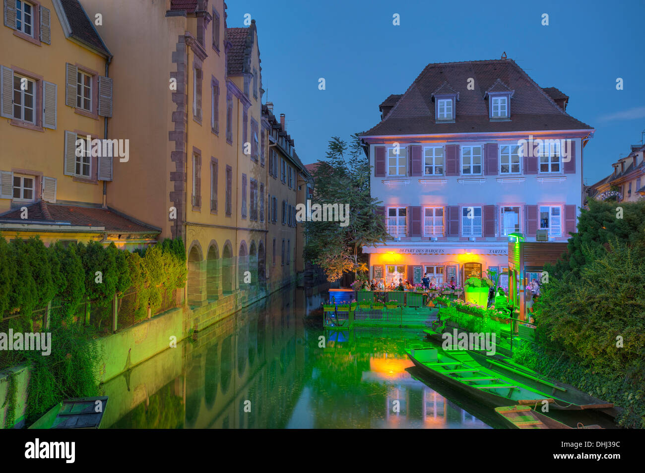 Museo di scienze naturali presso il fiume Lauch in serata, Little Venice, Colmar, Alsazia, Francia, Europa Foto Stock