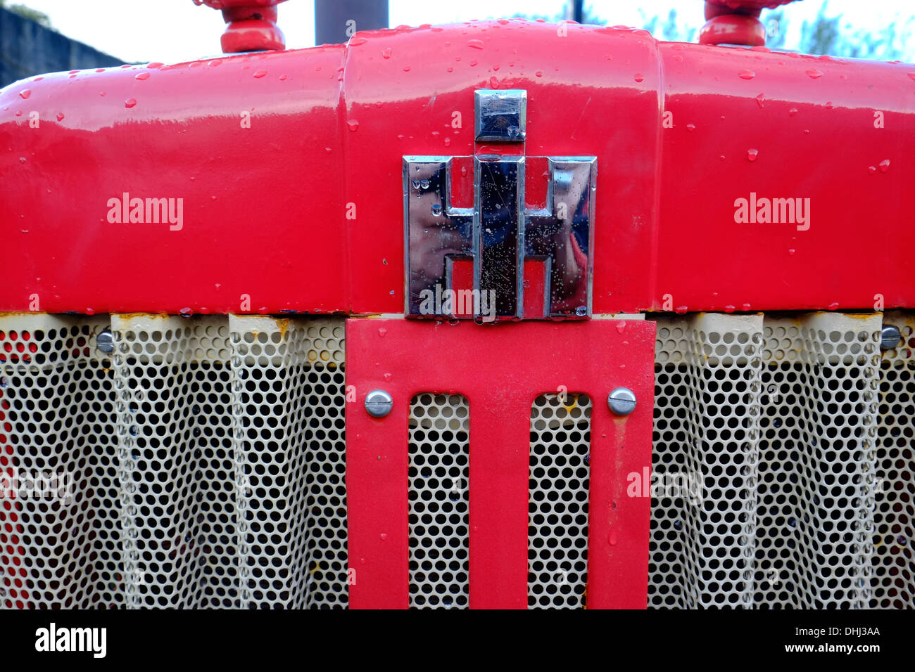 Dettaglio in primo piano di un trattore International Harvester restaurato. Devon, Regno Unito Foto Stock