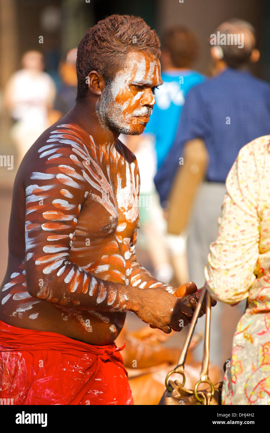 Aborigeni Intrattenitore di strada al Circular Quay Ferry Wharf, Sydney, Australia. Foto Stock