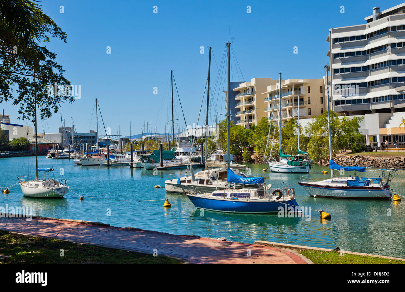Australia, Queensland, Townsville, yacht ormeggiati in Ross Creek Foto Stock