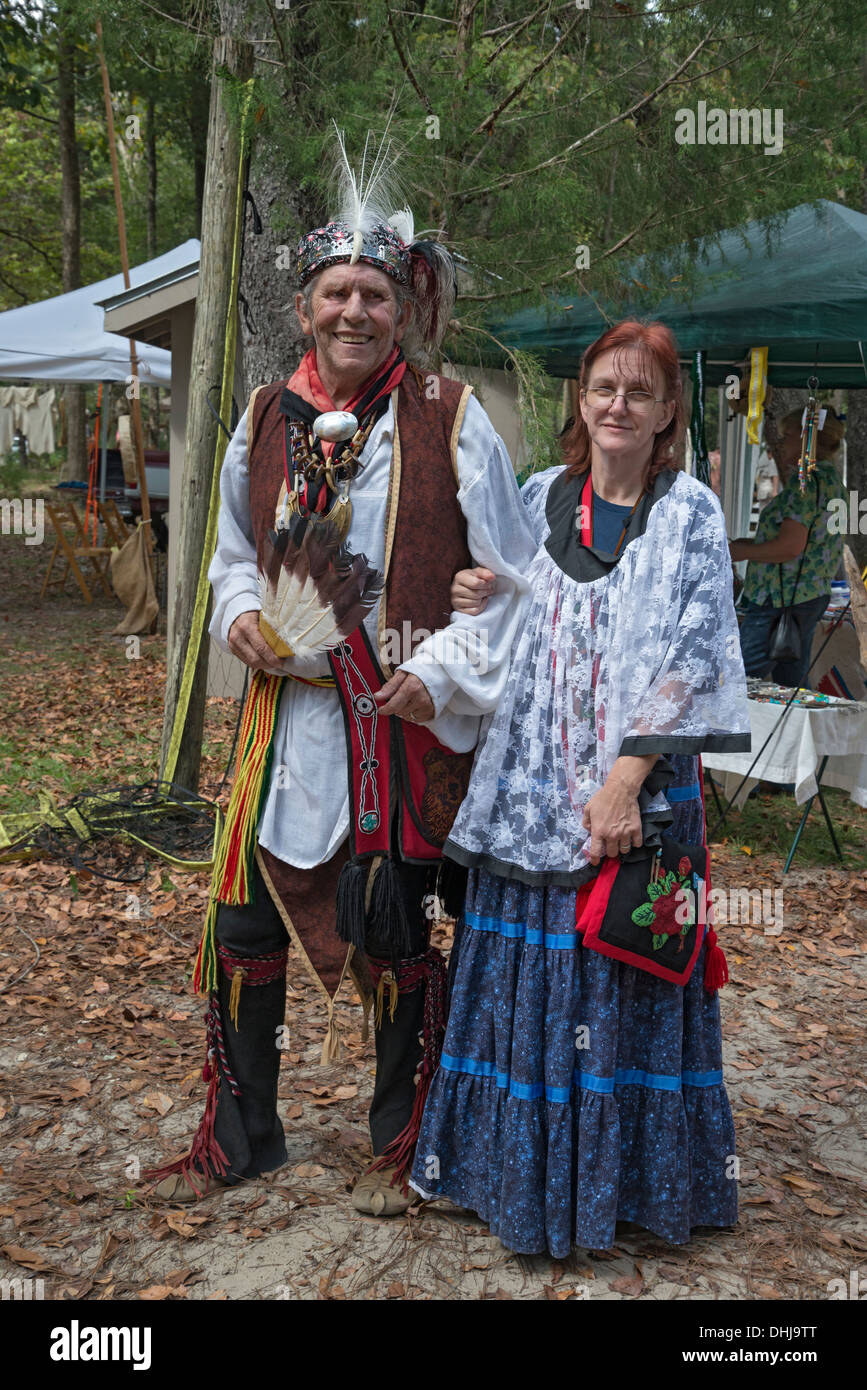Nativo americano al Festival stato Oleno Park in North Florida. Foto Stock