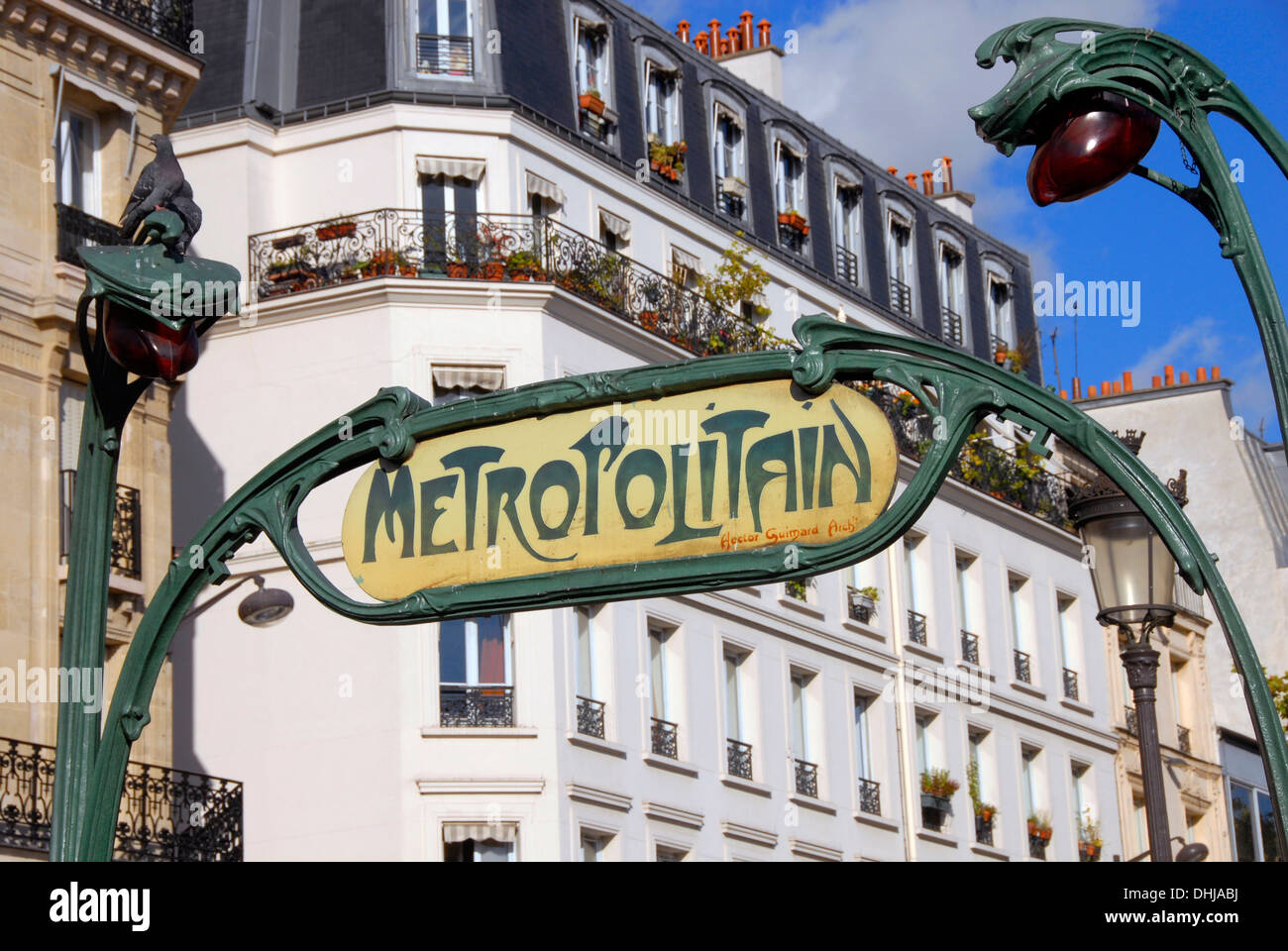 Parigi Metro della lettura del segno metropolitana Foto Stock