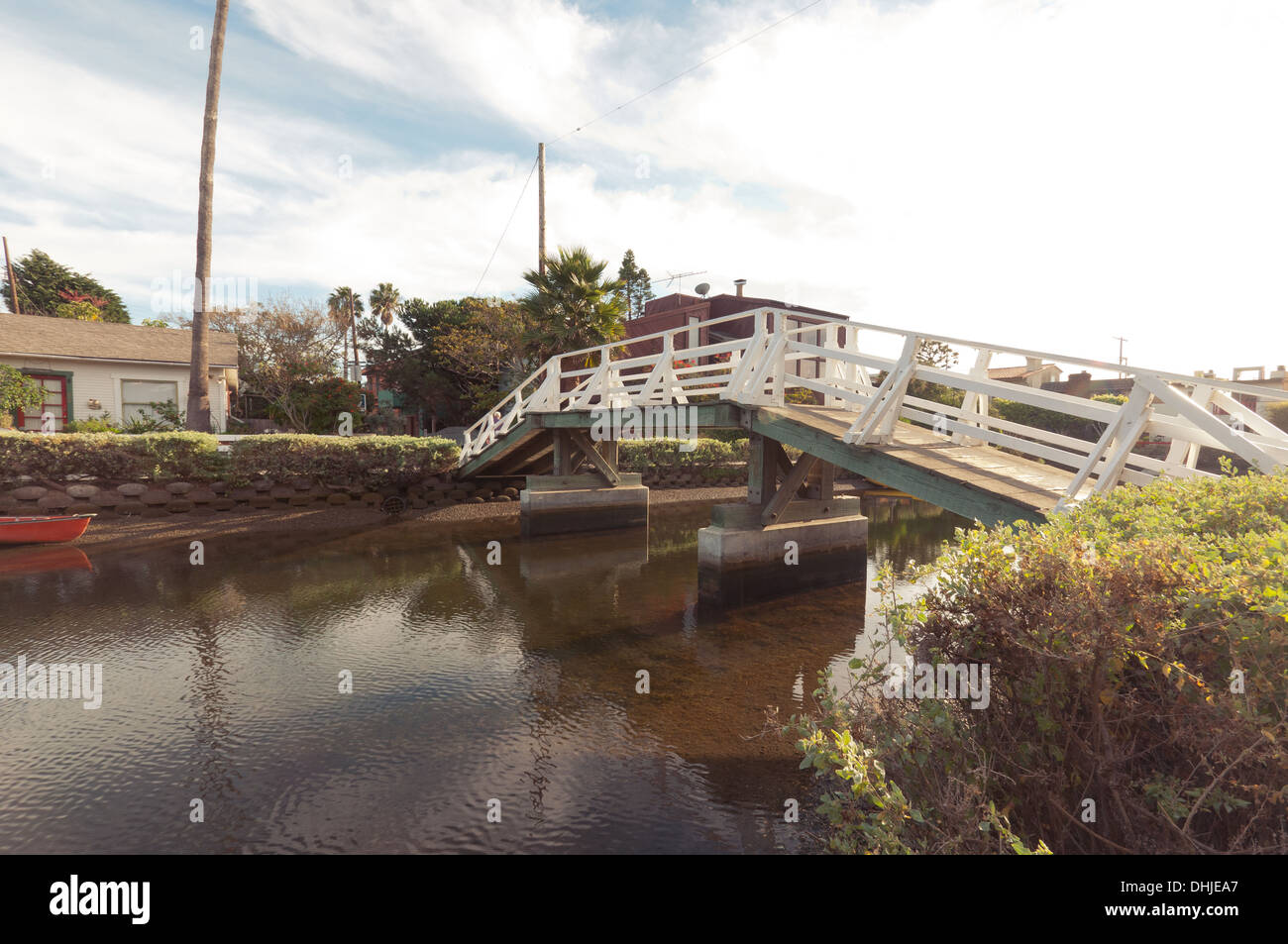 Ponte pedonale su Canal a Venezia in California Foto Stock