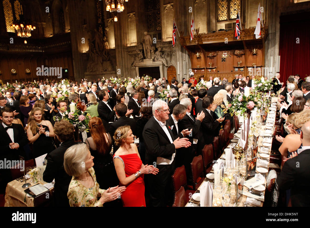 Gli ospiti arrivano al Signore sindaci banchetto al Guildhall in London, Gran Bretagna, 11 novembre 2013. Foto Stock