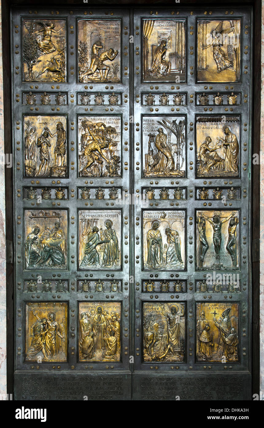 Porta santa (porta Santa) la maggior parte del Nord ingresso alla Basilica  di San Pietro in