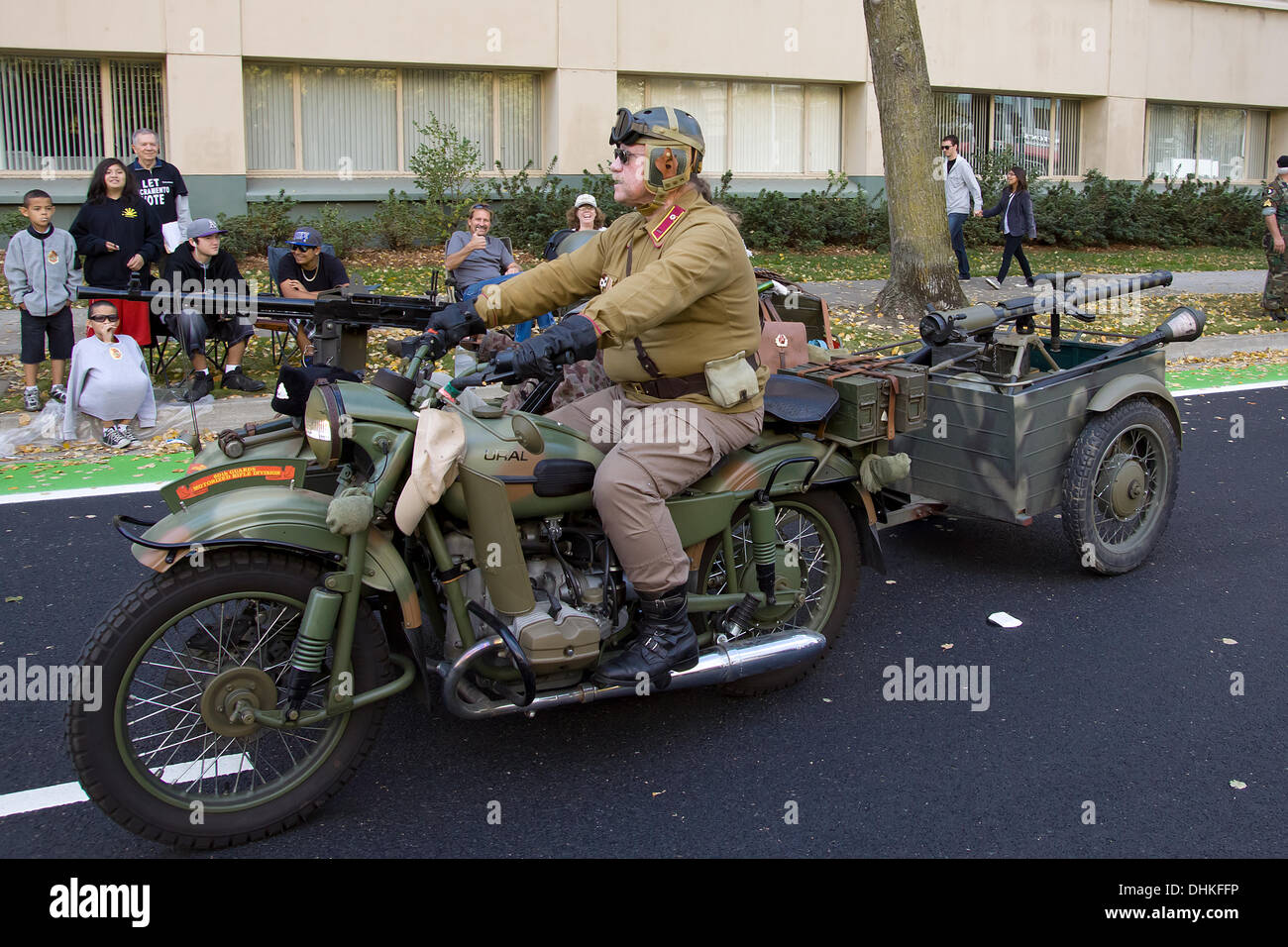 Sacramento, California, Stati Uniti d'America. 11 novembre 2013. Veterani parata del giorno del credito di Sacramento: Chris Aschenbrener/Alamy Live News Foto Stock