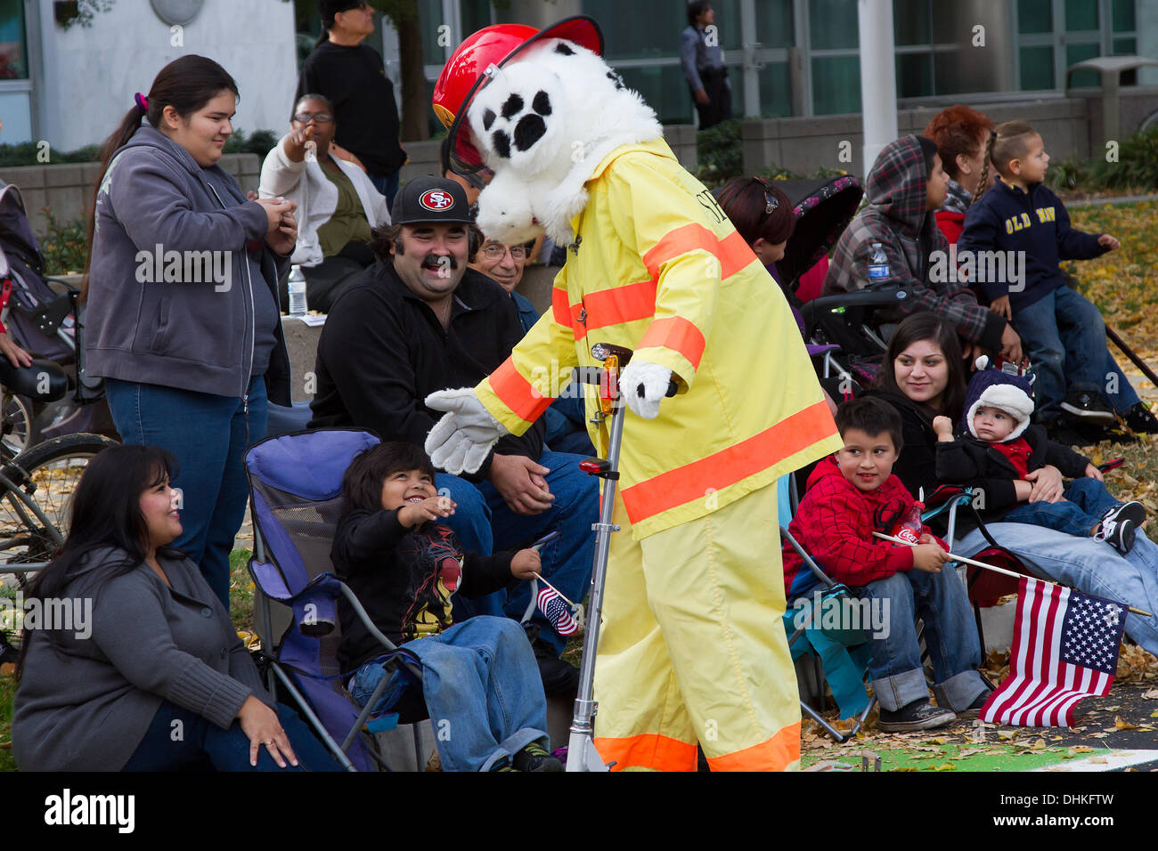 Sacramento, California, Stati Uniti d'America. 11 novembre 2013. Veterani parata del giorno del credito di Sacramento: Chris Aschenbrener/Alamy Live News Foto Stock