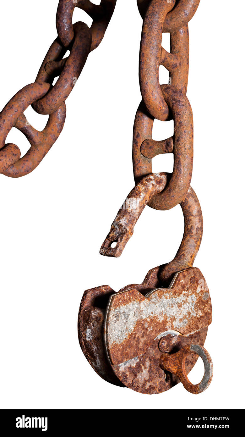 Grande vecchio metallo arrugginito aprire il lucchetto con una chiave appeso su una catena in grassetto Foto Stock