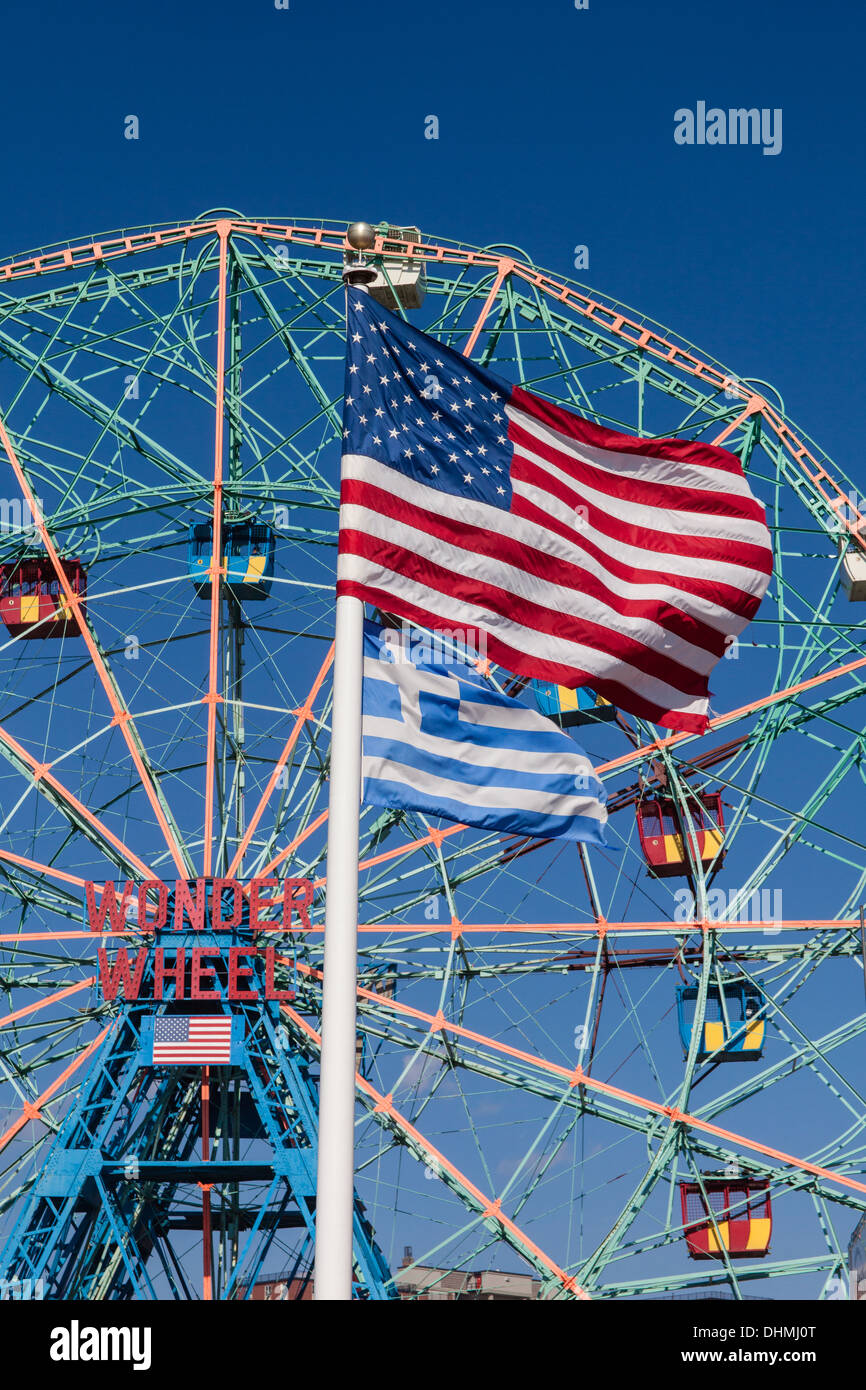 Bandiera americana e la ruota panoramica immagini e fotografie stock ad ...