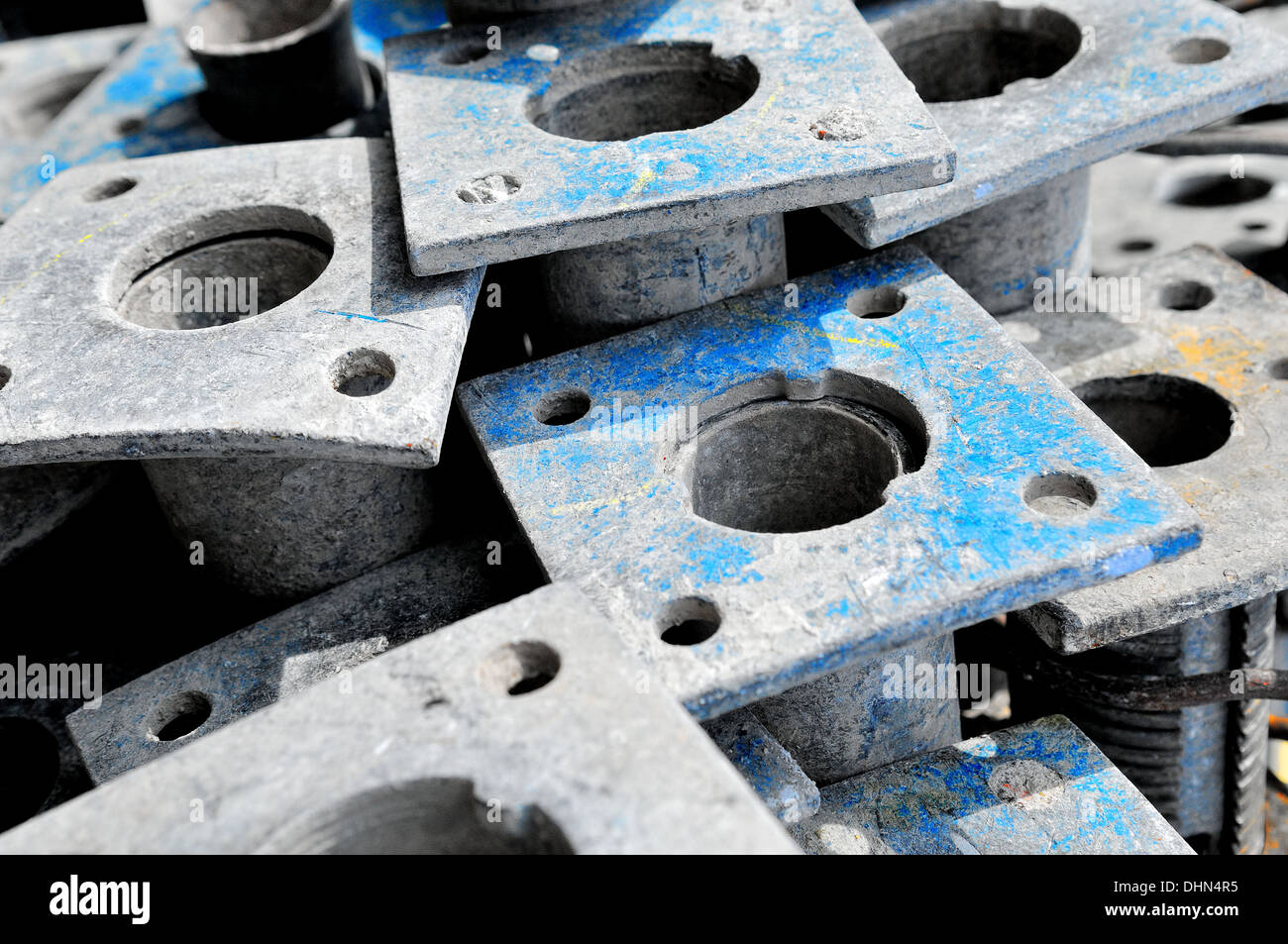 In tubolare di acciaio puntelli memorizzata Foto Stock