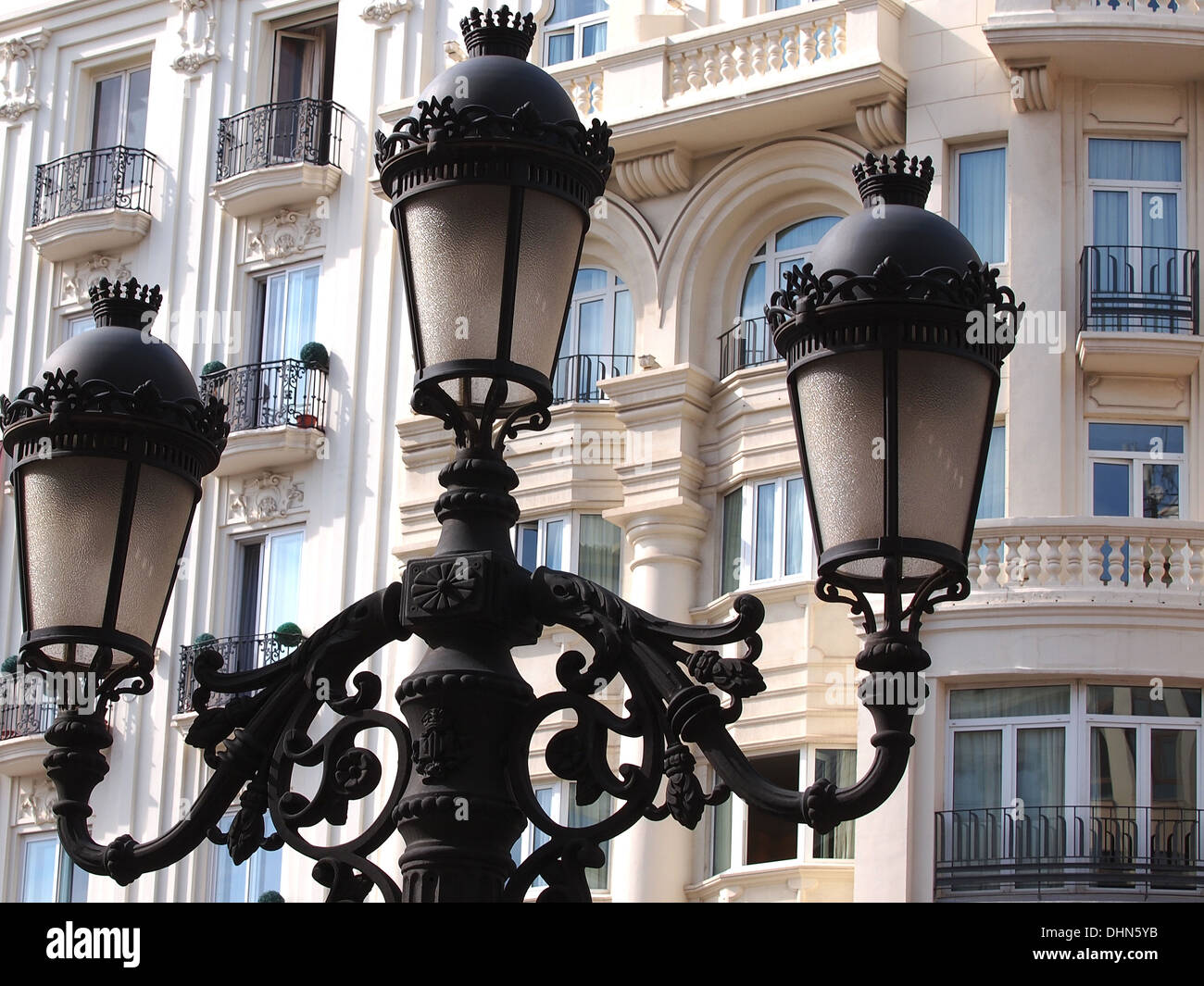 Lampada storico sulle strade di Valencia Foto Stock