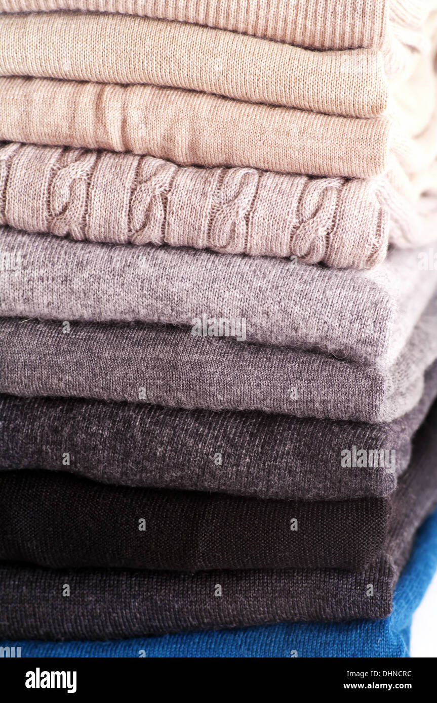 Maglioni di colori diversi Foto Stock