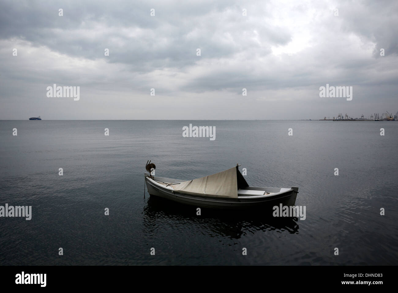 Autunno seascape sul mare del nord della città greca di Salonicco in Grecia Foto Stock