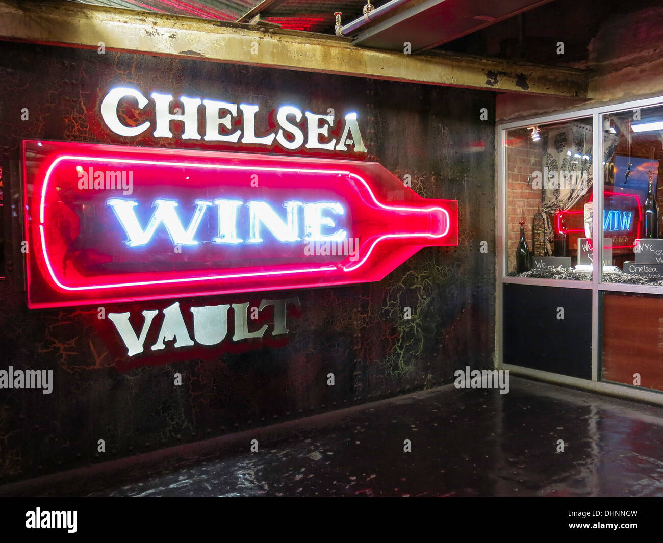 Chelsea Wine Vault insegna al neon, Chelsea Mercato nel quartiere di Chelsea, New York Foto Stock