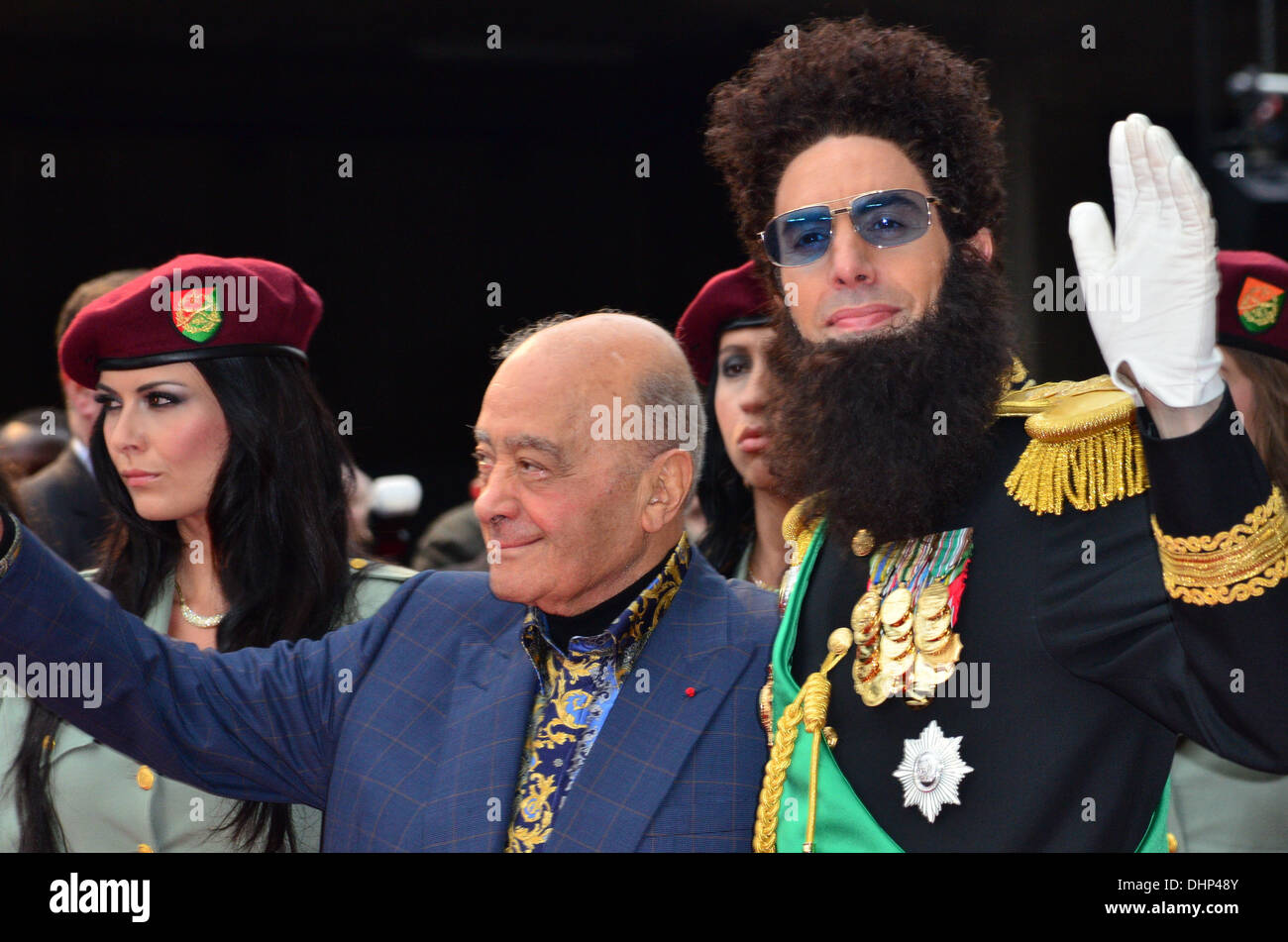Mohamed Al Fayed, sacha baron cohen aka Ammiraglio Generale Aladeen premiere mondiale di 'il dittatore" tenutasi presso la Royal Festival Hall Arrivi - Londra, Inghilterra - 10.05.12 Foto Stock