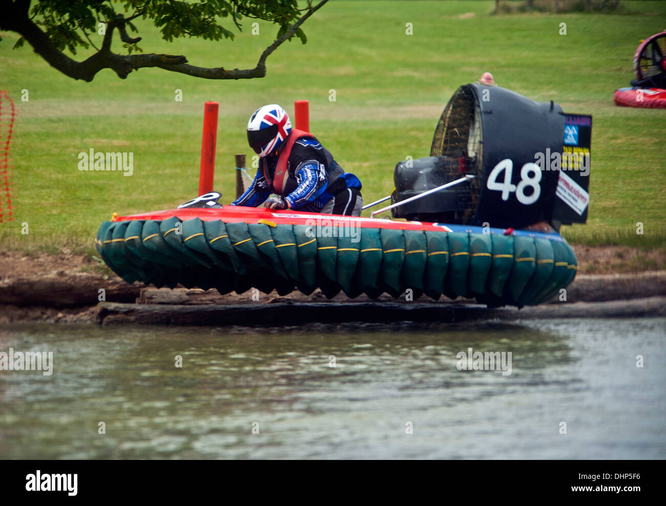 British Hovercraft Racing Championship crash gara sport Claydon House Buckinghamshire Foto Stock