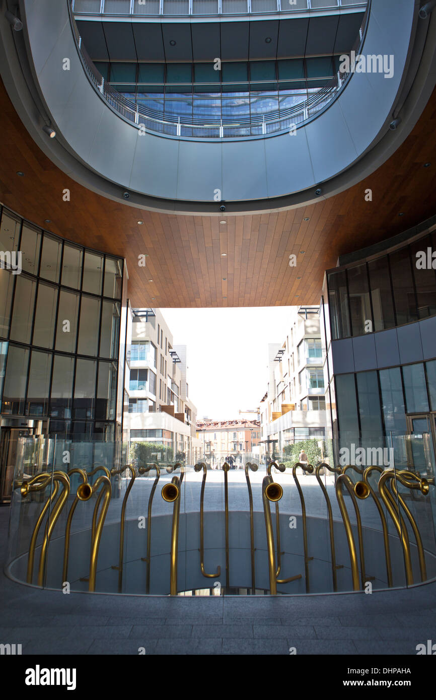 Acustico-visual opera di Alberto Garutti,progettata da cesar pelli,piazza Gae Aulenti,progetto porta nuova,centro business di Milano Foto Stock