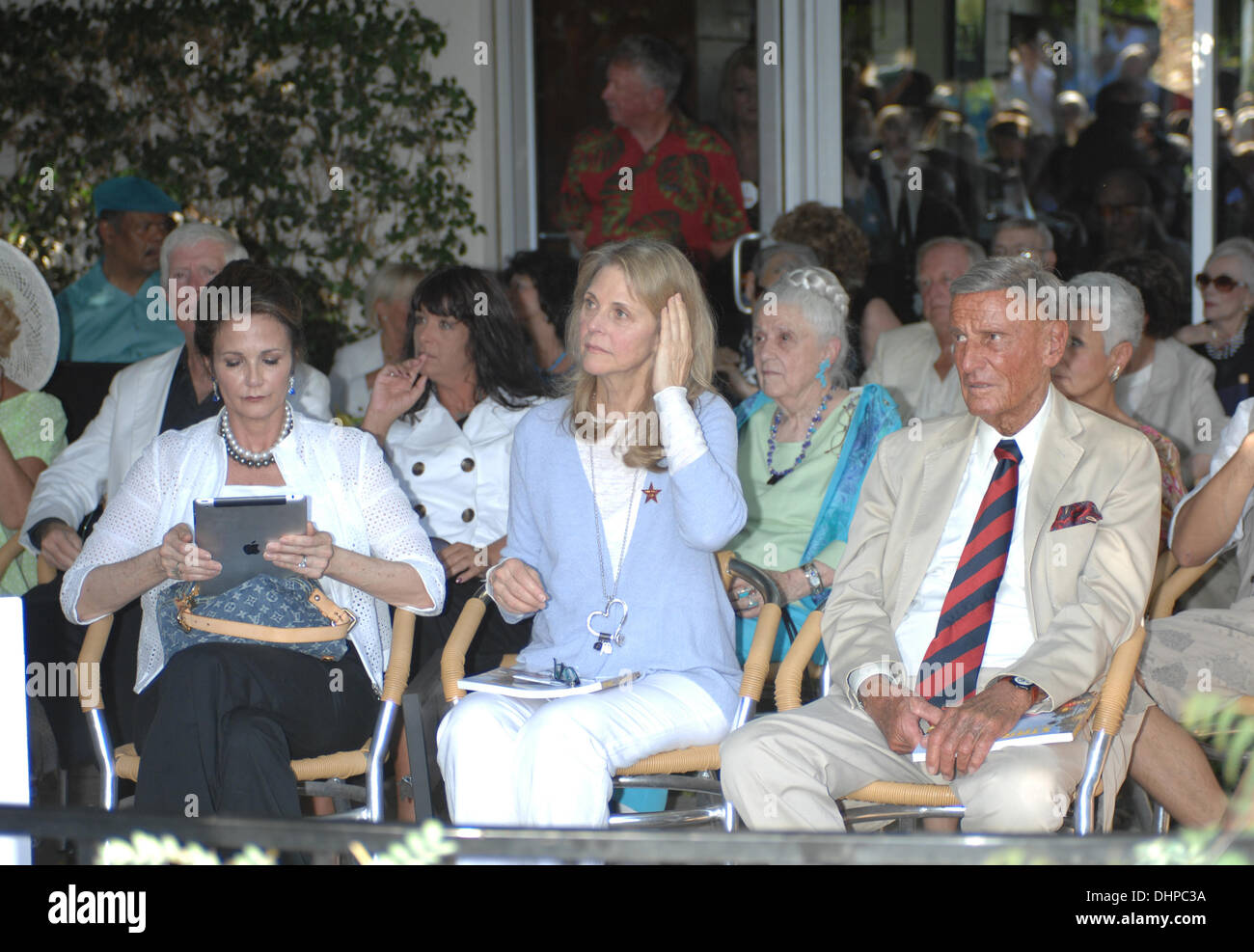 Lynda Carter, Lindsay Wagner e Robert Anderson Lindsay Wagner Palm Springs a piedi di stelle cerimonia tenutasi presso il Cafe Europa e il corridoio Gardens Palm Springs, California - 12.05.12 Foto Stock