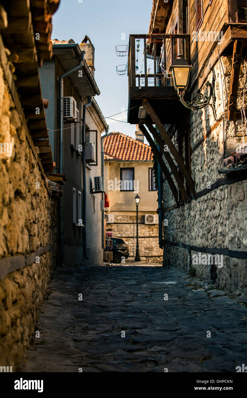 Strada stretta di Nessebar, Bulgaria 2013 Foto Stock