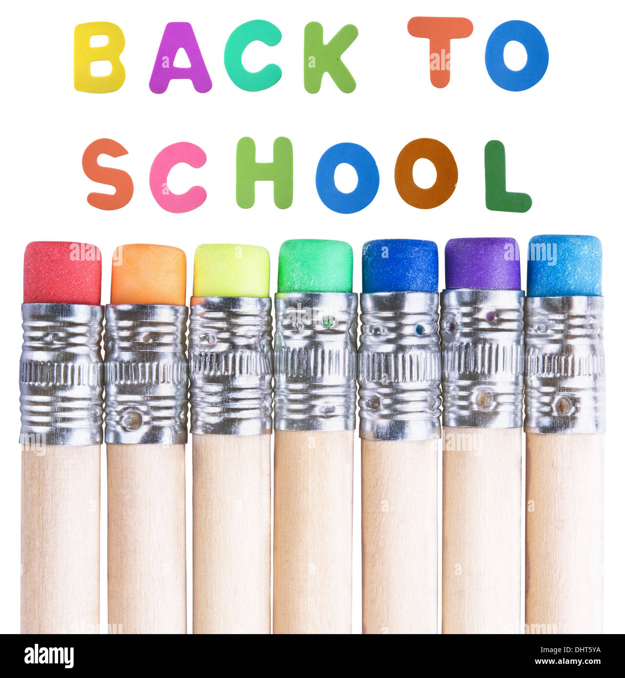 Si torna a scuola con uno sfondo con matite multicolori cancellatori Foto Stock