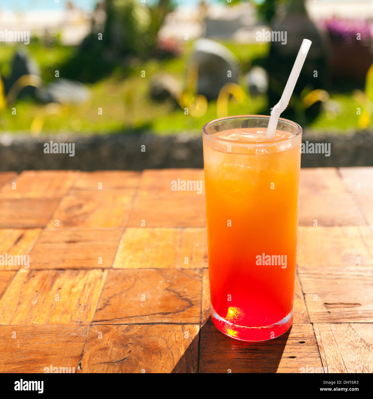 Frutto shake cocktail con ghiaccio, Vacanza tropicale Foto Stock