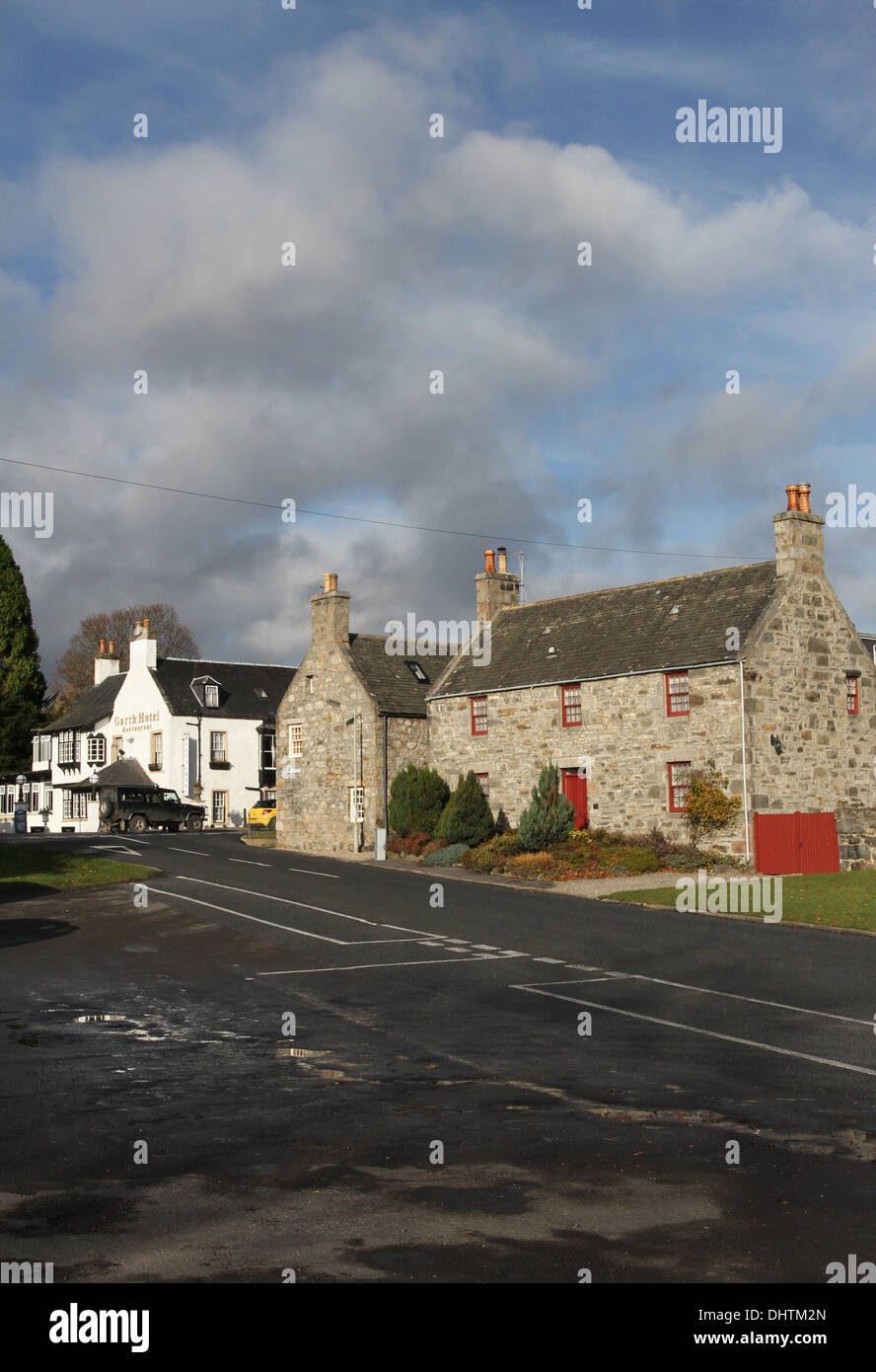 Grantown-on-Spey street scene scozia novembre 2013 Foto Stock