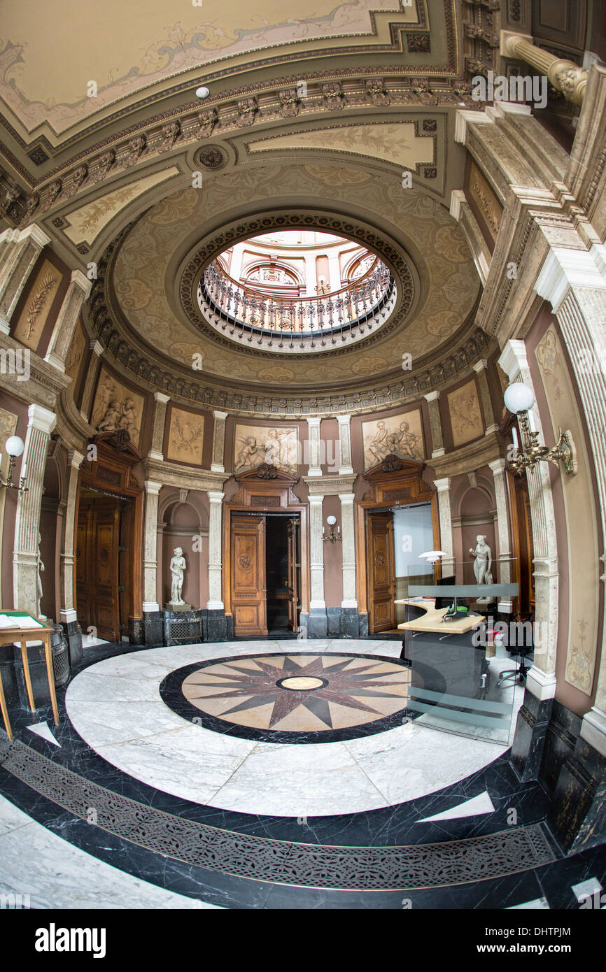 Paesi Bassi, Haarlem, Teylers Museum. Entrata e Reception. Obiettivo Fisheye. Foto Stock