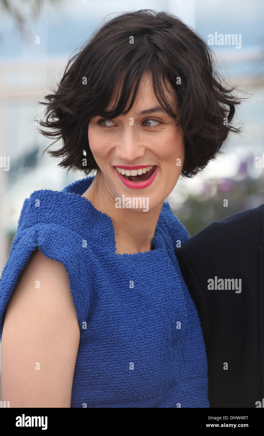 Clotilde Hesme Trois Mondes (tre mondi) photocall durante il sessantacinquesimo annuale di Cannes Film Festival Cannes, Francia - 25.05.12 Foto Stock