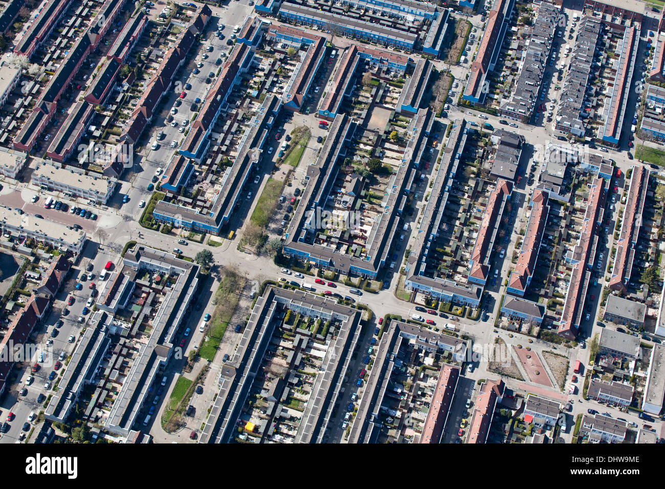 Paesi Bassi, Maassluis vicino a Rotterdam, quartiere residenziale. Antenna Foto Stock
