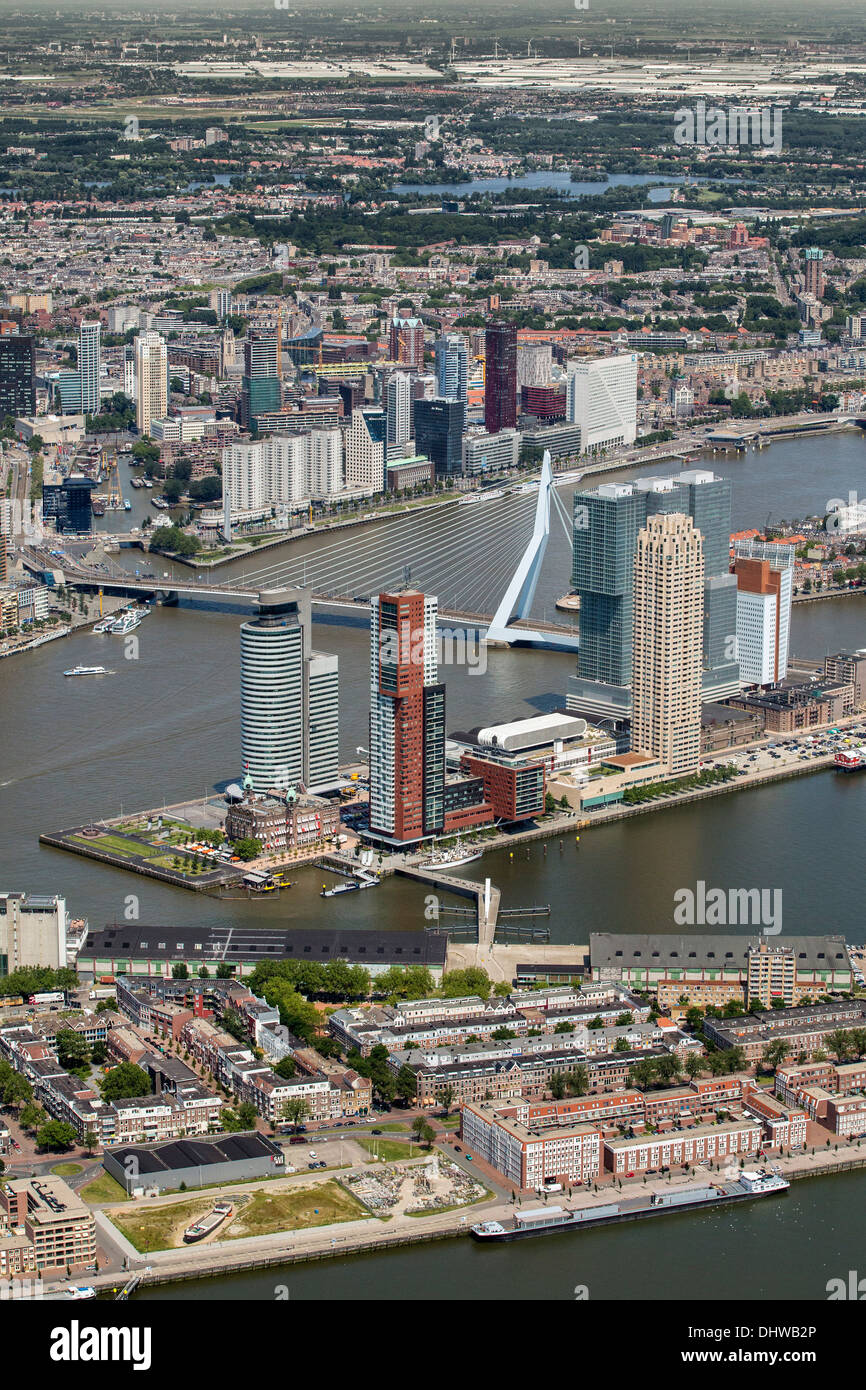 Paesi Bassi, Rotterdam, vista sul centro della città. Antenna Foto Stock